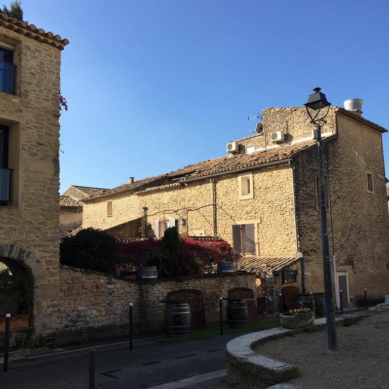 Le Vieux Bistrot Hotel Cabrières-dʼAvignon Exterior foto